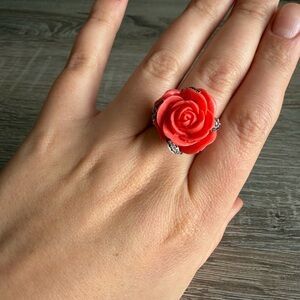Red Rose Ring